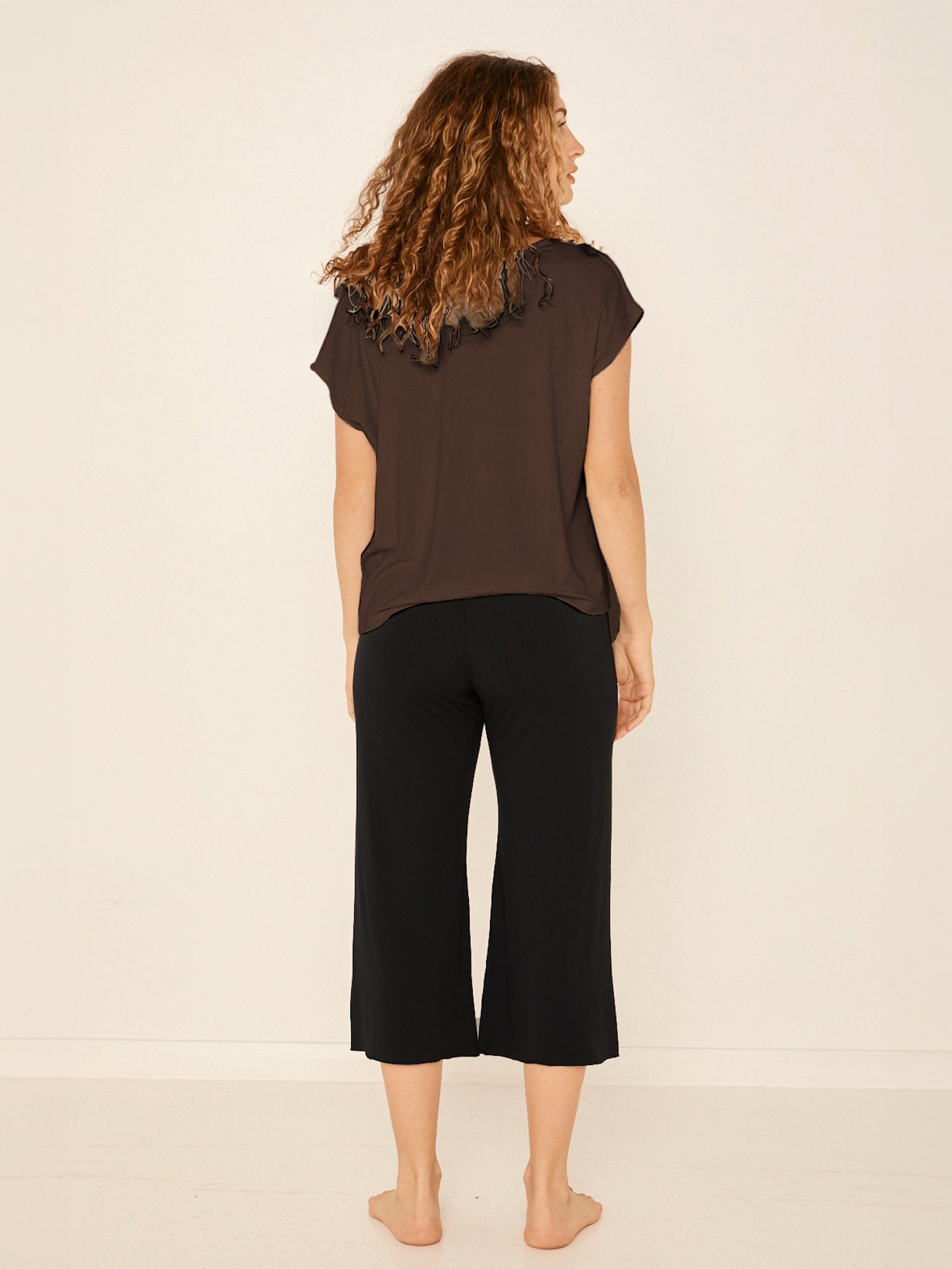 Reversible bamboo cocoa brown cap sleeved boxy t-shirt with boat and relaxed v necklines, women's bamboo clothing