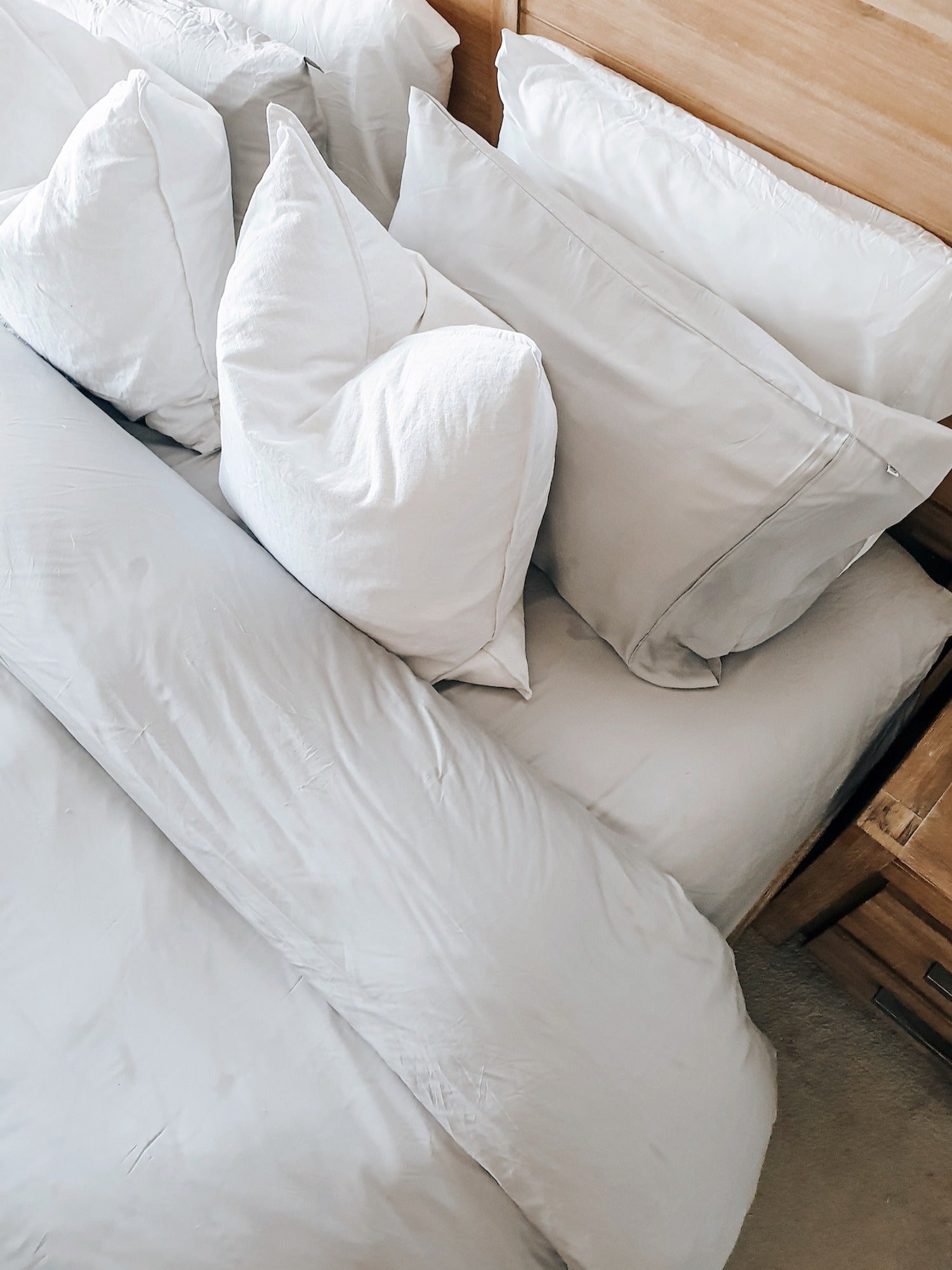queen bed bamboo fitted sheet in antarctica pale grey, bamboo bedding