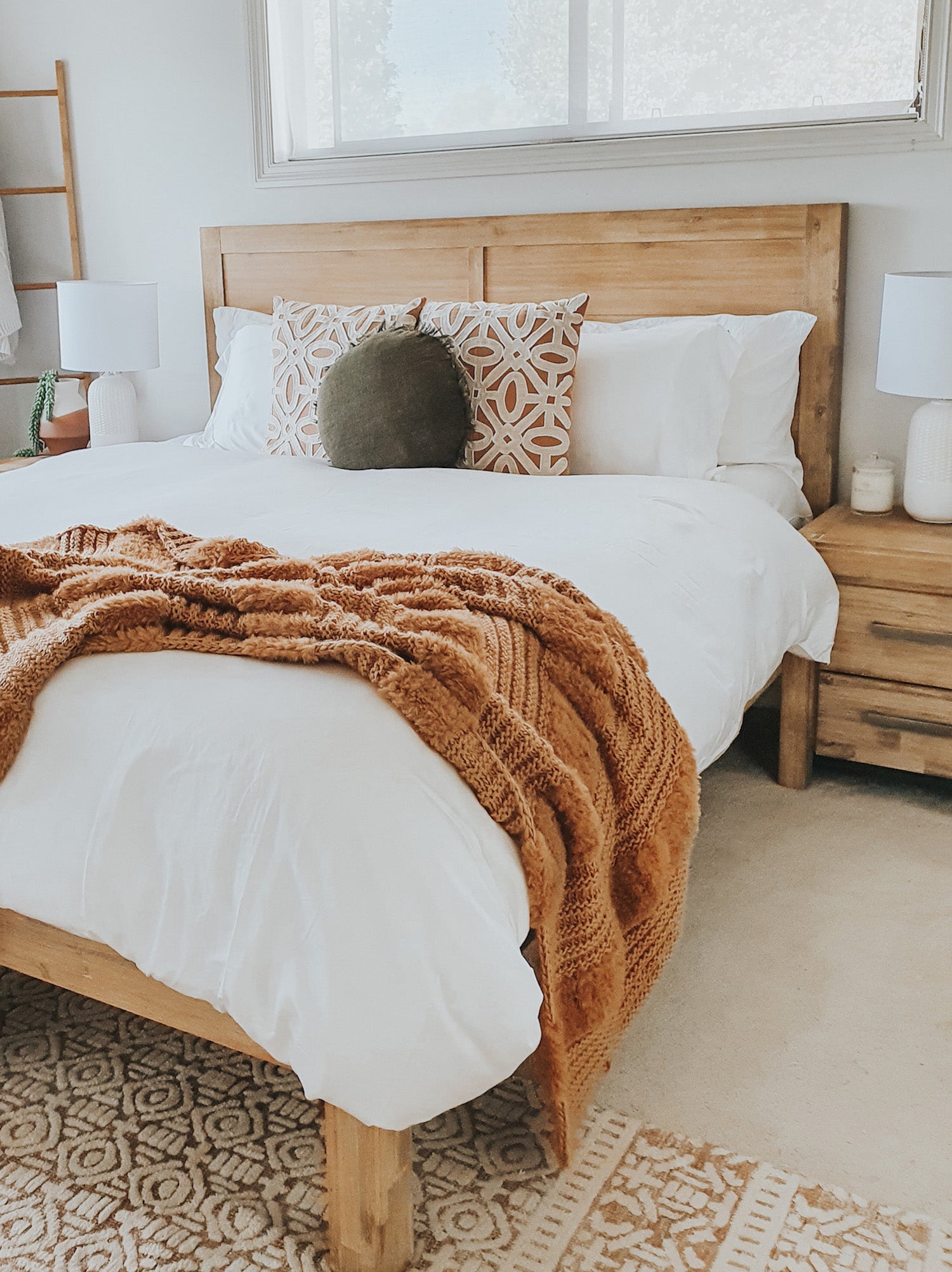 king bed bamboo fitted sheet in white, bamboo bedding