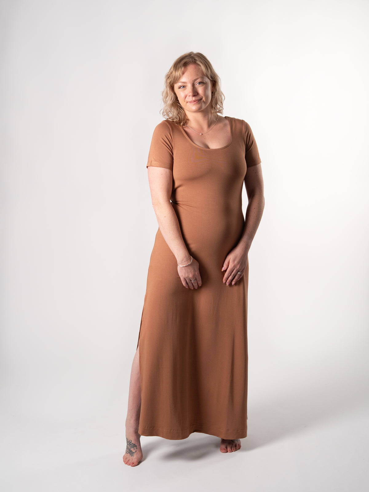 Bamboo Short Slv Scoop Neck Maxi Dress - Toffee